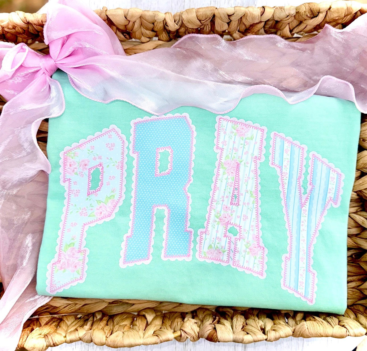 PRAY - dainty lace